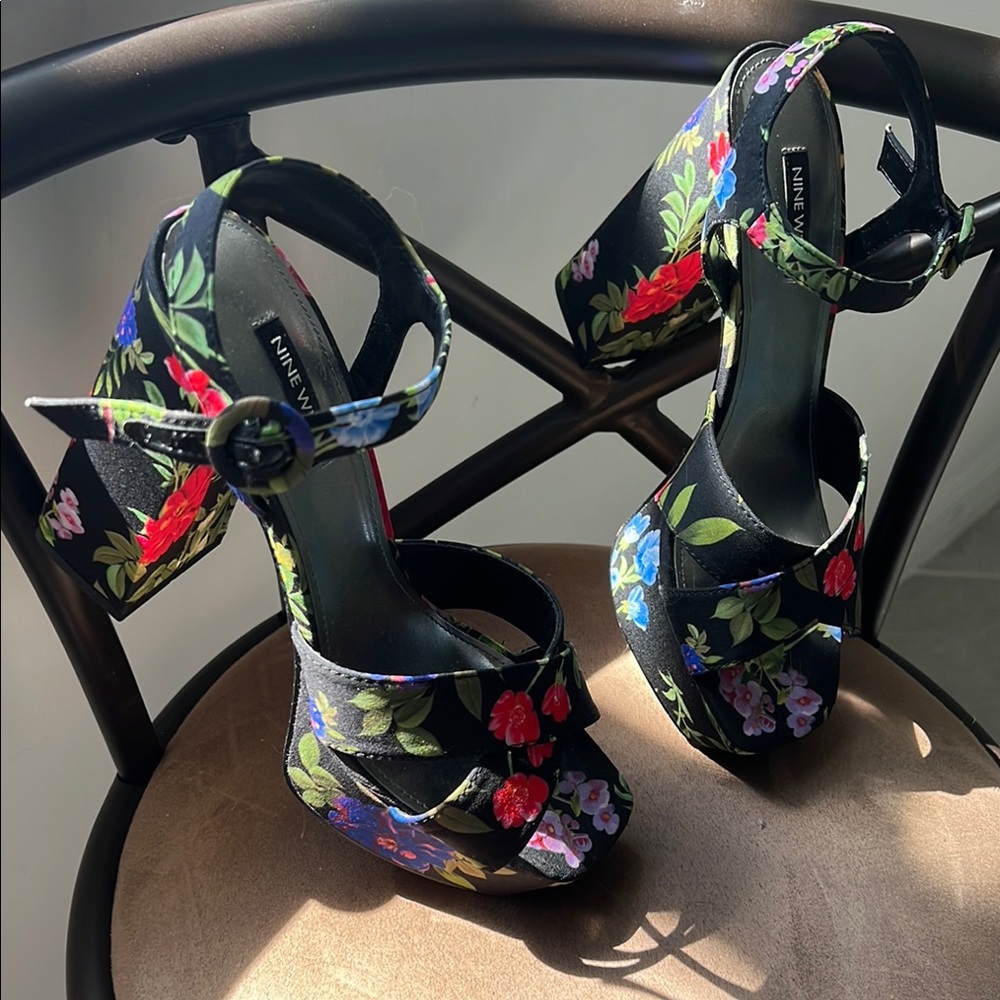 Nine West Black Floral platform heels